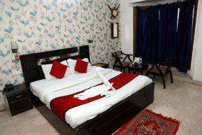Hotel Ashray Noida